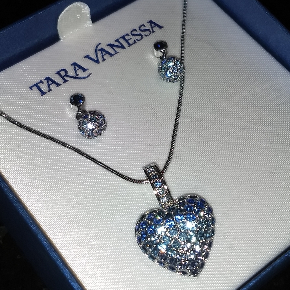Necklace and earrings Tara Vanessa